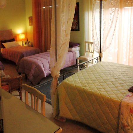 A Casa Olimpia Giarre Tra Taormina, Etna E Catania Bed & Breakfast Room photo