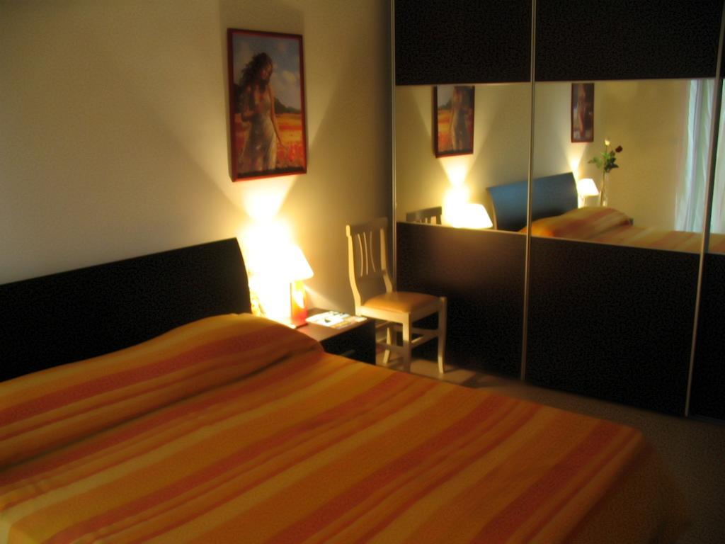 A Casa Olimpia Giarre Tra Taormina, Etna E Catania Bed & Breakfast Room photo