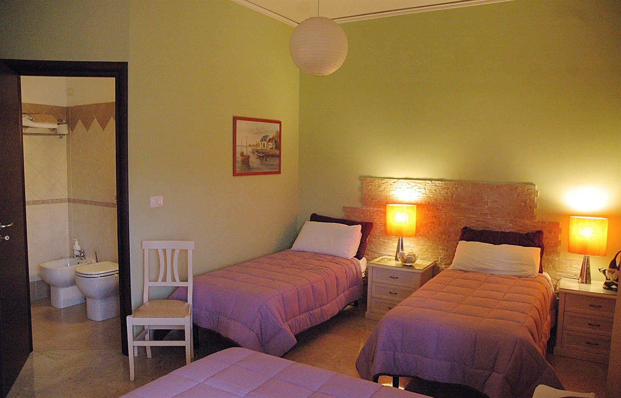 A Casa Olimpia Giarre Tra Taormina, Etna E Catania Bed & Breakfast Exterior photo